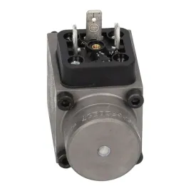 elektrozawor-proporcjonalny-rexroth-grfy035f20e67-24v-cewka-jazdy-r909830
