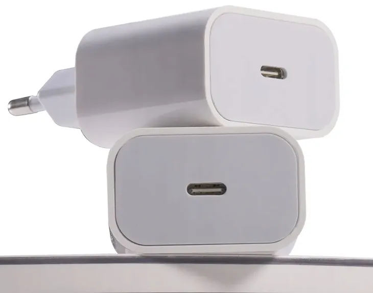 szybka-ladowarka-kostka-typ-c-20w-kabel-do-iphone-zgodnosc-ze-standardem-quick-charge-1-0-quick-charge-2-0-quick-charge-3-0