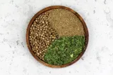 kolendra-lisc-suszony-40g-or-sindibad-spices-rodzaj-kolendra-cechy-dodatkowe-weganskie-wegetarianskie