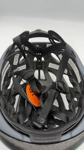 nowy-kask-rowerowy-giro-helios-mips-spherical-kolor-granatowy