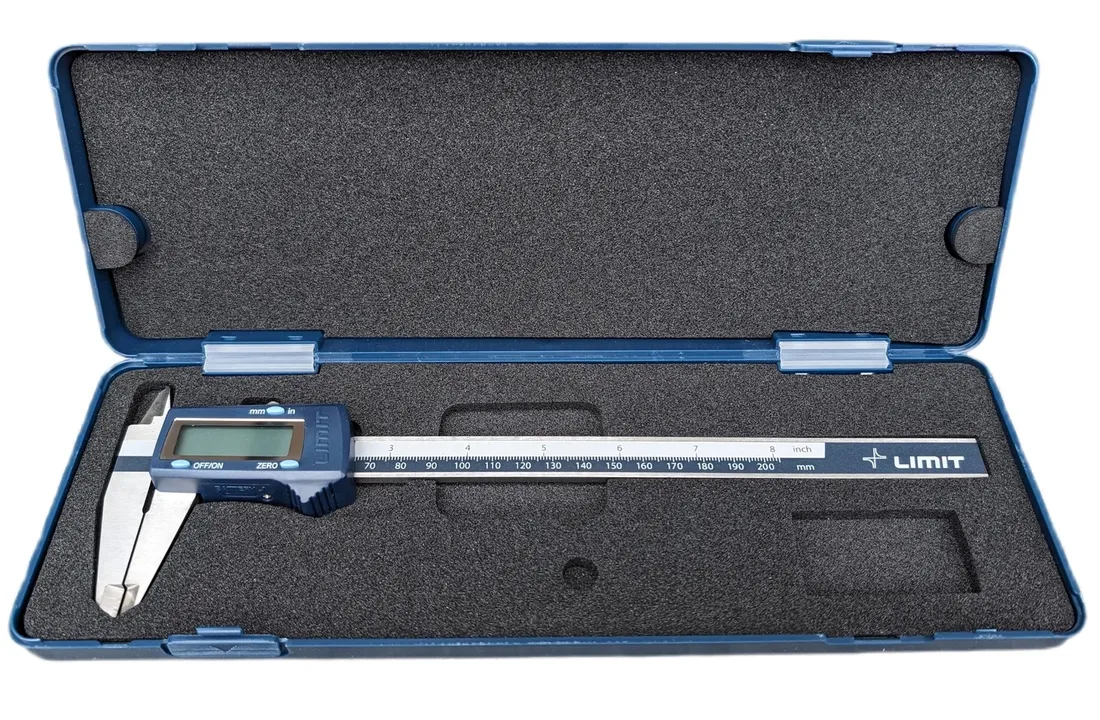 suwmiarka-elektroniczna-cdh-200mm-limit