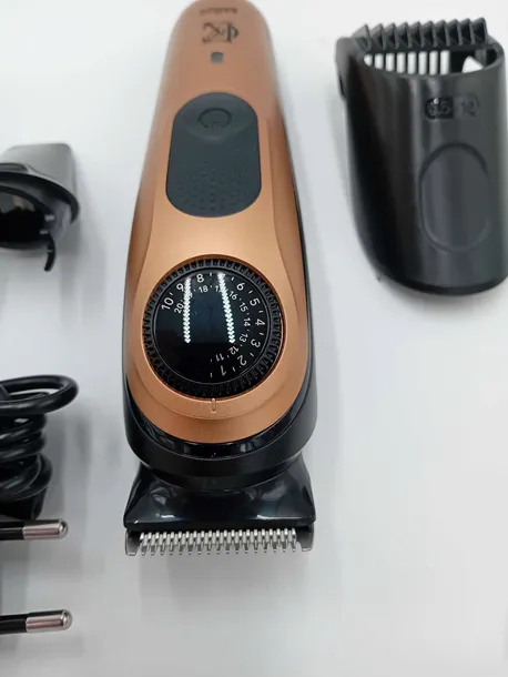 trymer-gillette-3360a2180a-zasilanie-akumulatorowe