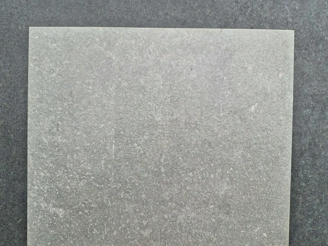 gres-montego-grafit-597x297x8-stan-nowy