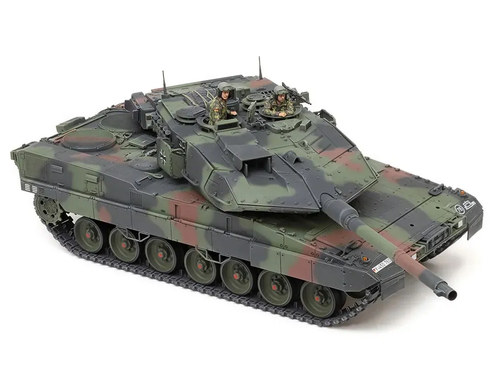 czolg-leopard-2a7v-model-35387-tamiya