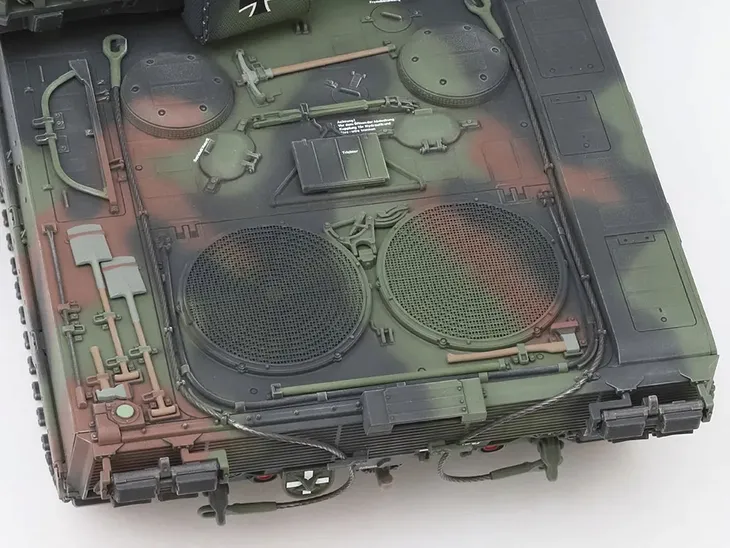 czolg-leopard-2a7v-model-35387-tamiya-okres-po-ii-wojnie-swiatowej-kod-producenta-35387