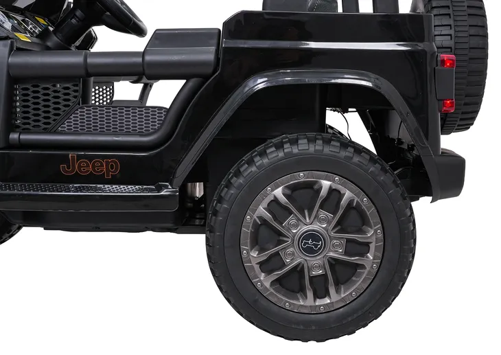 auto-jeep-wrangler-rubicon-lift-czarny-na-akumulator-dla-dzieci-gratisy-stan-nowy-marka-jeep