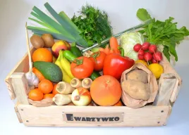 zestaw-swiezych-owocow-i-warzych-na-tydzien-pyszne