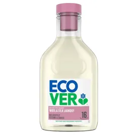 plyn-do-prania-delikatnych-tkanin-waterlily-and-honeydew-750ml