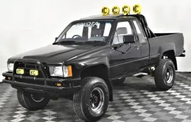 toyota-hilux-iv-reperaturka-blotnika-lewy-tyl-1983-1989-austria