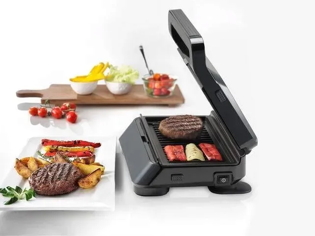 opiekacz-braun-snack-maker-5-sm5001-material-obudowy-metal-tworzywo-sztuczne