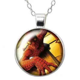 naszyjnik-lancuszek-wisiorek-spiderman-pajak-spider-prezent-streetwear-y2k