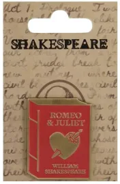 half-moon-bay-metalowa-przypinka-szekspir-romeo-i-julia-84x54-mm