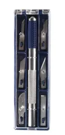 noz-modelarski-titanum-hobby-z-gumowym-uchwytem-6-ostrzy-w-etui