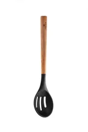 gerlach-natur-lyzka-z-otworami-drewniana-cedzak-silikonowa-azurowa-32cm