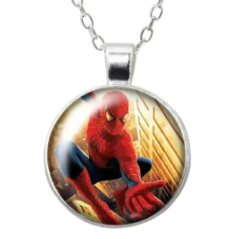 naszyjnik-lancuszek-wisiorek-spiderman-pajak-spider-prezent-y2k