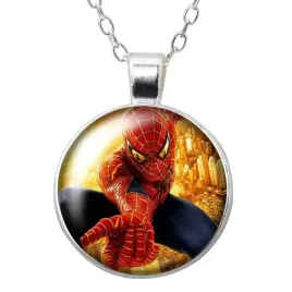 naszyjnik-wisiorek-spiderman-pajak-spider-peter-parker-prezent-streetwear