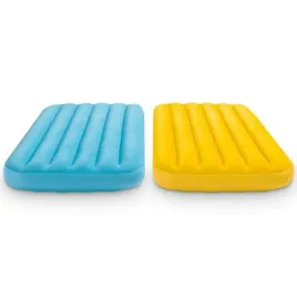 materac-flokowany-dzieciecy-intex-mix-losowy-wzor-245x254-mm