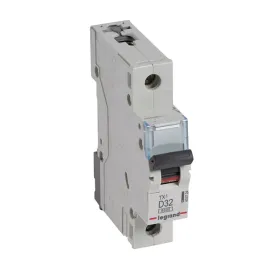legrand-wylacznik-nadpradowy-s-301-1p-d-32a-6000a-tx3-403724