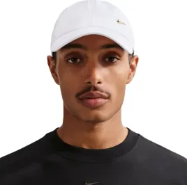 czapka-z-daszkiem-nike-dri-fit-club-biala-fb5372-101