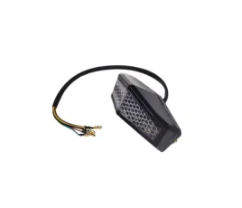 lampa-tylna-uniwersalna-led-kierunkowskazy