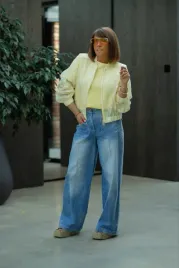 spodnie-damskie-z-szeroka-nogawka-bastet-jasny-jeans