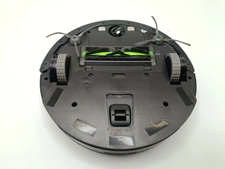 robot-sprzatajacy-mopujacy-irobot-roomba-combo-2w1-pojemnosc-zbiornika-na-kurz-0-l