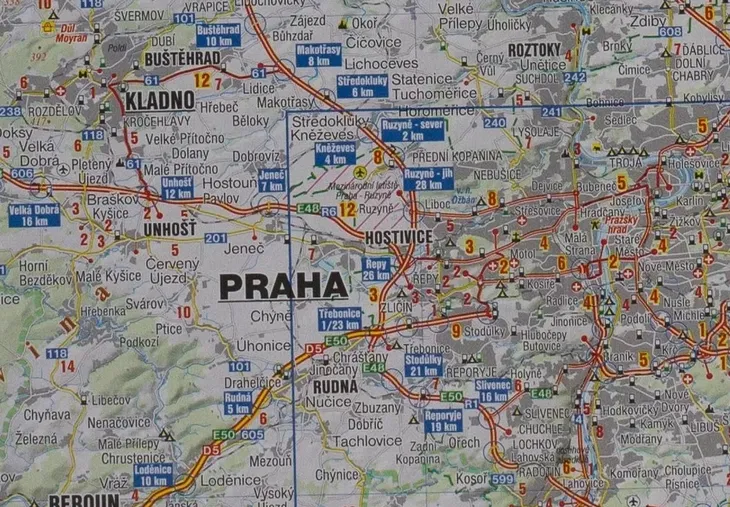 mapa-czechy-1-250-000-fb-jezyk-angielski