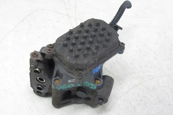 pompa-oleju-volvo-s60-2013-volvo-oe-111-046-typ-samochodu-4x4-suv-samochody-osobowe