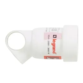 legrand-gniazdo-przenosne-2p-z-16a-bialez-uchwytem-050104