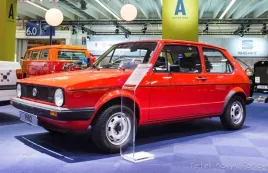 vw-golf-i-mk1-blotnik-prawy-przod-1978-1993-austria