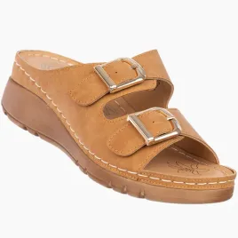 klapki-damskie-z-klamrami-skorzana-wkladka-letnie-na-koturnie-camel-39