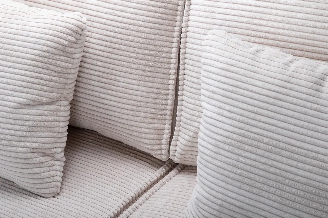 sofa-tissa-z-pufa-stan-nowy