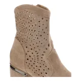 botki-s-barski-hy42-029-beige-marka-inna
