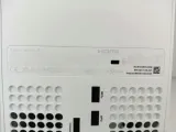 konsola-microsoft-xbox-series-x-1tb-white-produkt-wprowadzony-do-obrotu-na-terenie-ue-przed-13-12-2024-nie-zawiera-baterie-nie