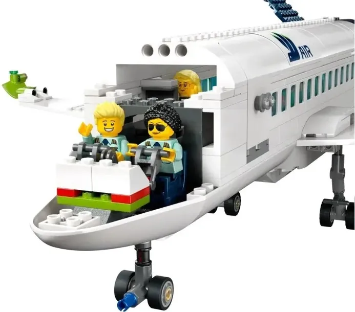 lego-city-60367-samolot-pasazerski-marka-inna