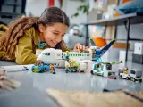 lego-city-60367-samolot-pasazerski-material-inny