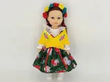 lalka-w-stroju-ludowym-38cm-baterie-w-zestawie