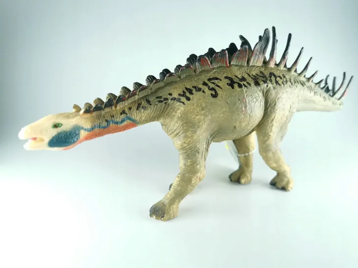 dinozaur-plastikowy-mix-kod-producenta-hwa793511