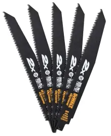 brzeszczot-do-ciecia-drewna-z-gwozdziami-228mm-5szt-pily-szablastej-dewalt