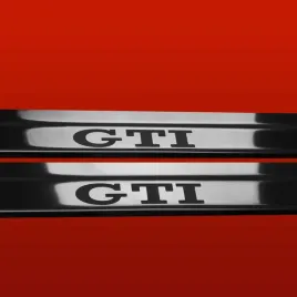 volkswagen-polo-mk4-9n-9n3-nakladki-progowe-gti-3-drzwi-polysk-wykonczenie