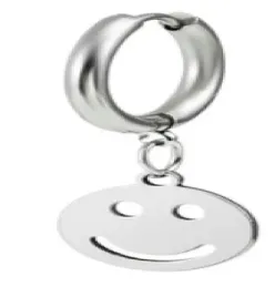srebrne-kolko-kolczyk-do-ucha-usmiechnieta-buzka-huggie-ss316l