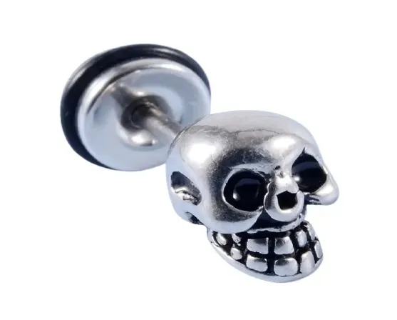 kolczyk-do-ucha-trupia-czaszka-punk-gothic