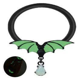 kolczyk-do-nosa-ucha-nietoperz-swieci-w-ciemnosci-clicker-septum-stal