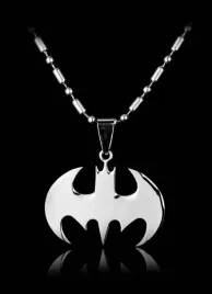 naszyjnik-wisiorek-batman-batarang-dc-srebrny-prezent