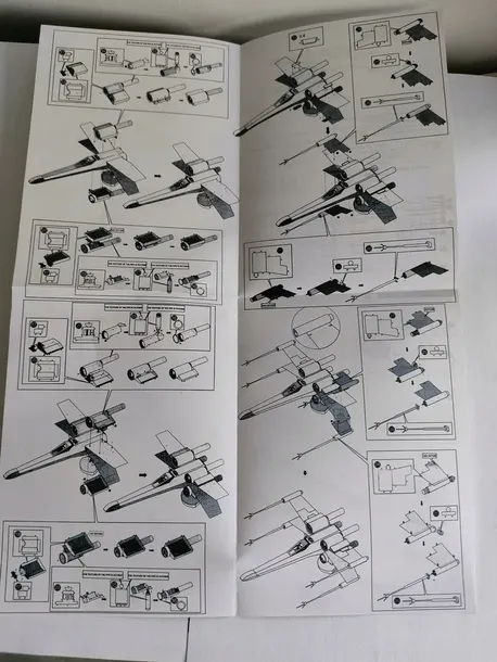 puzzle-3d-star-wars-x-wing-prezent-wiek-dziecka-3-lata