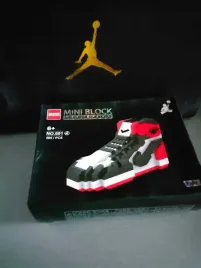 klocki-jordan-sneakers-streetwear-prezent