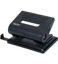 dziurkacz-837-czarny-32-kartki-eagle