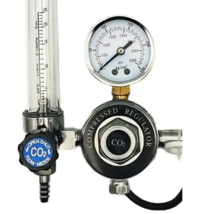 reduktor-argon-co2-z-podgrzewaczem-stan-nowy