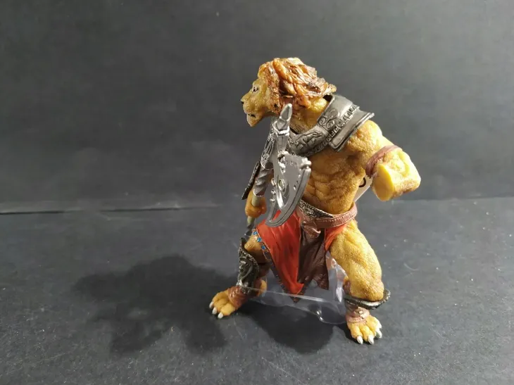 lew-mutant-material-plastik