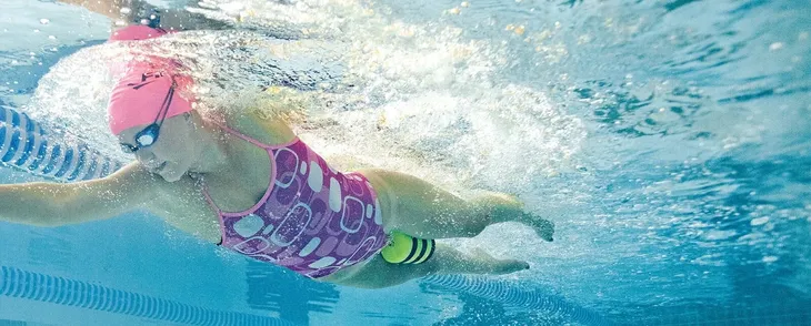 pull-buoy-finis-junior-osemka-marka-finis